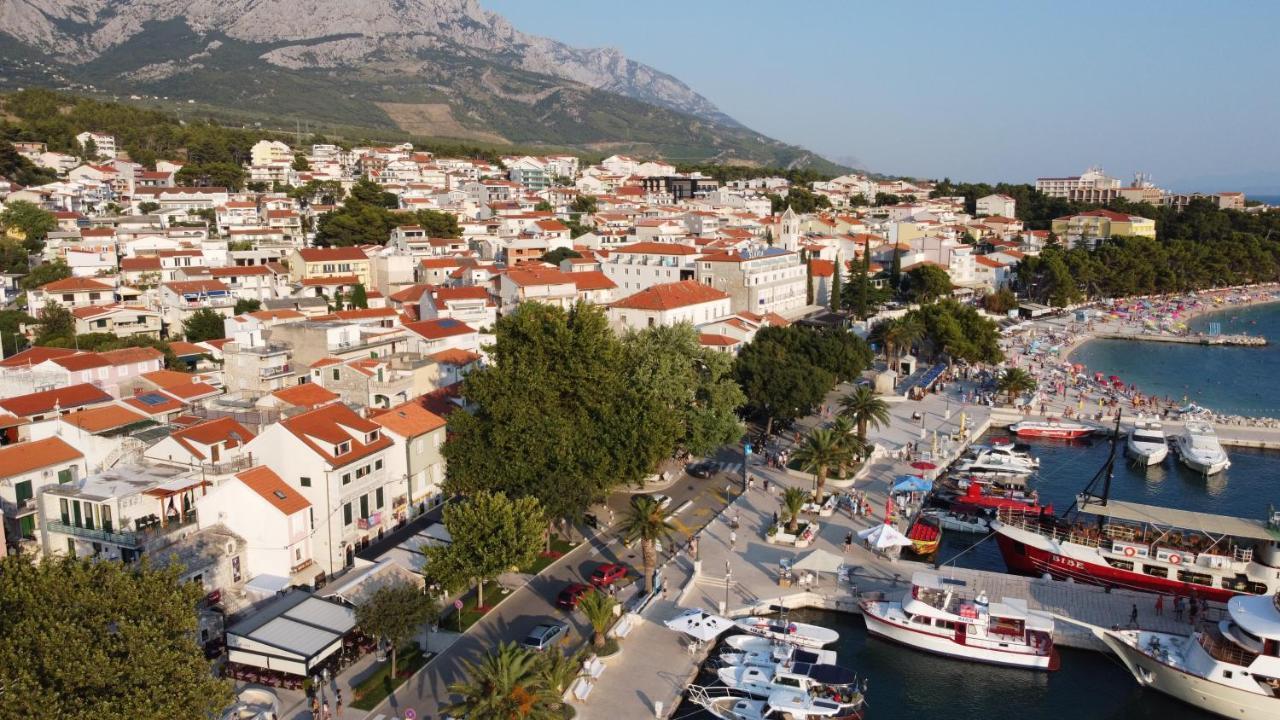Apartments Larus Baška Voda Eksteriør bilde