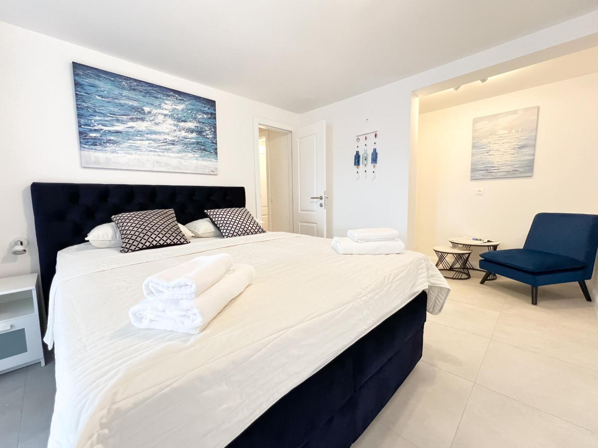 Apartments Larus Baška Voda Eksteriør bilde