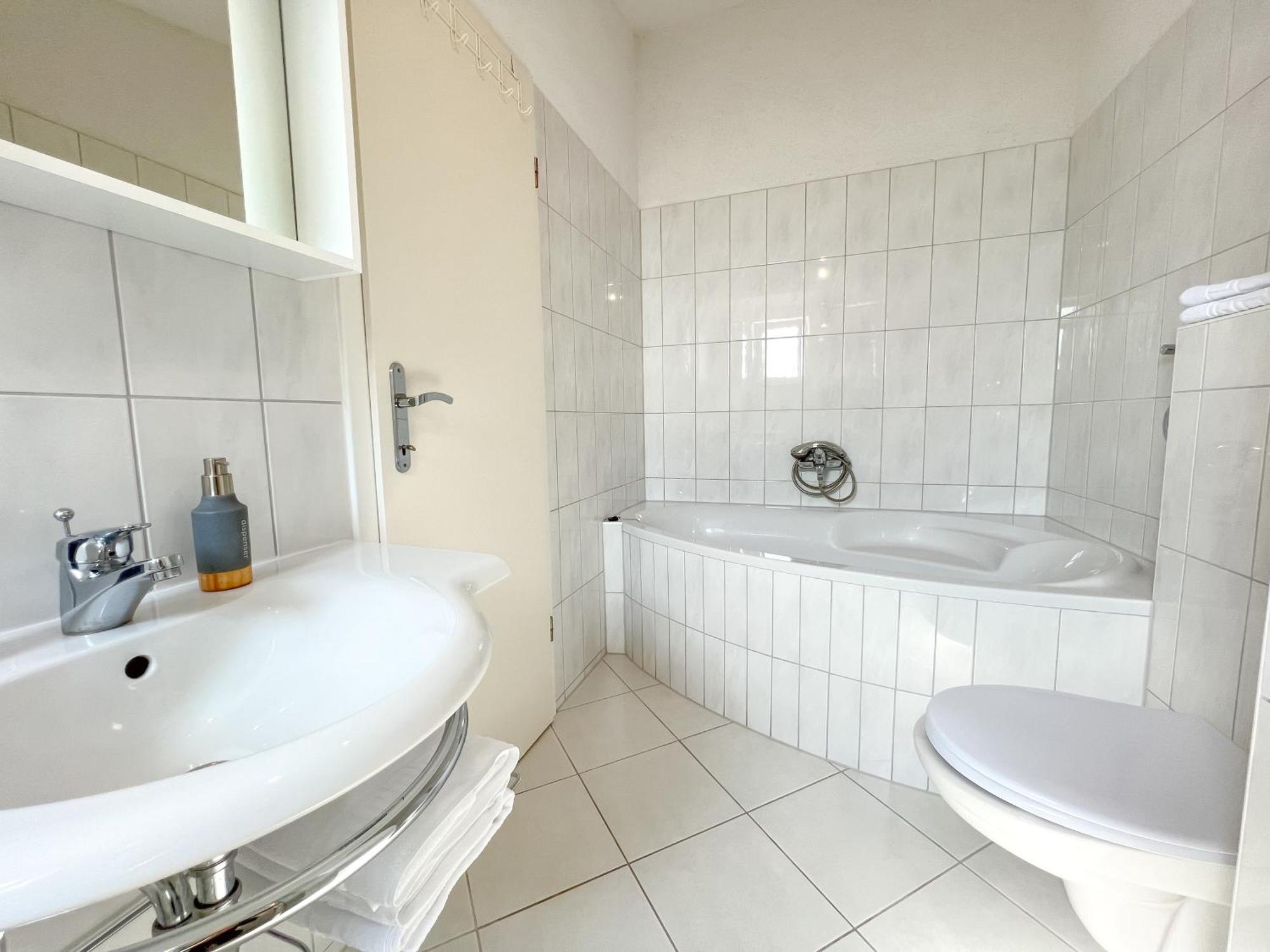Apartments Larus Baška Voda Eksteriør bilde