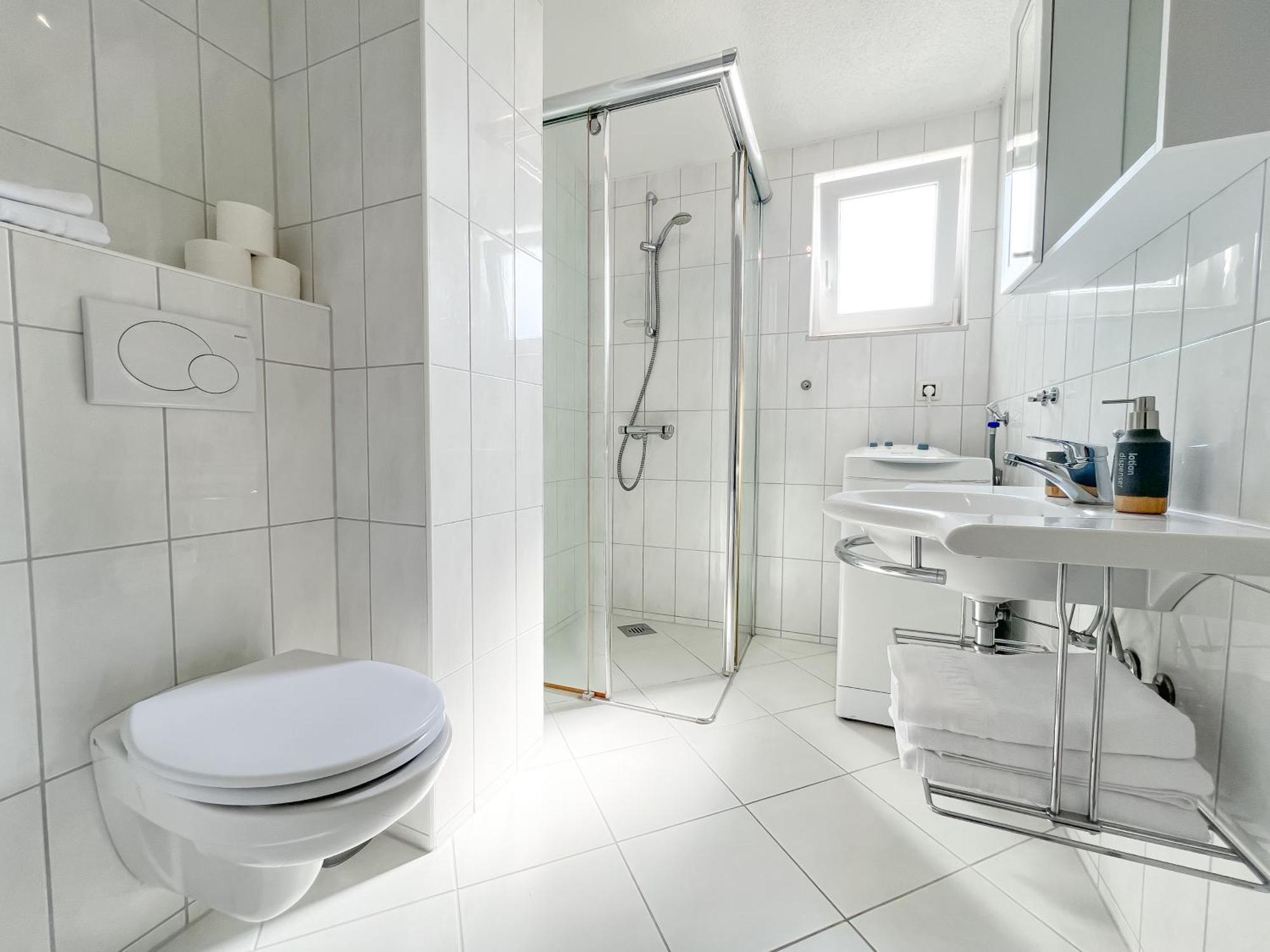 Apartments Larus Baška Voda Eksteriør bilde