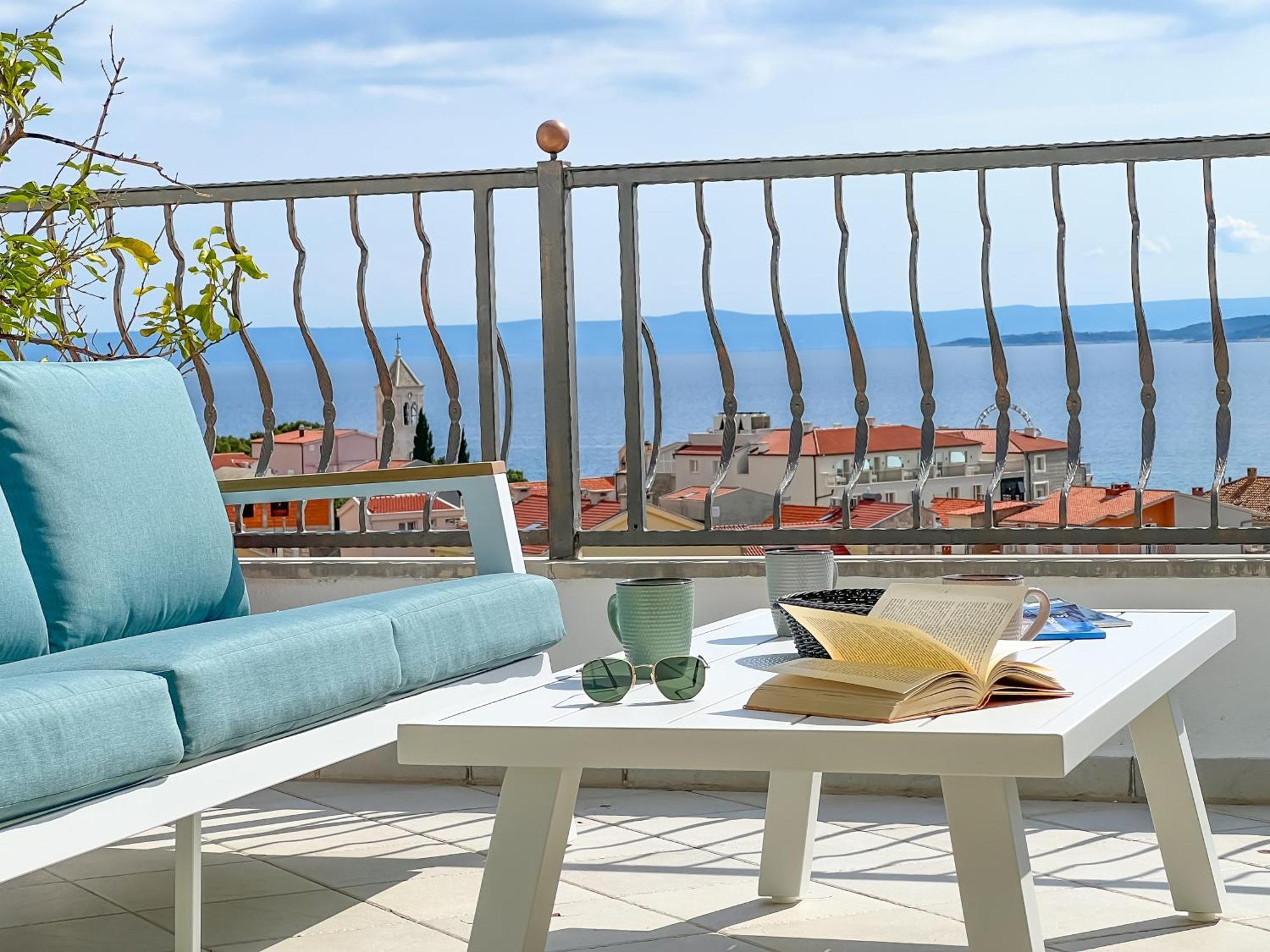 Apartments Larus Baška Voda Eksteriør bilde